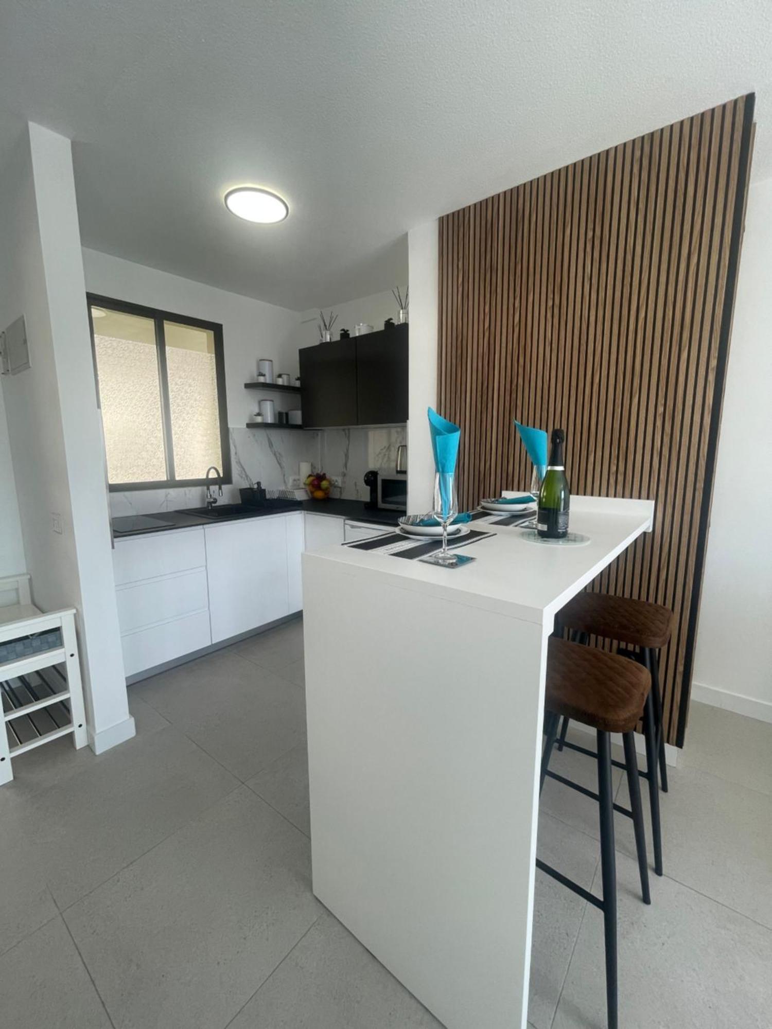 Royal View - Playa De Americas Apartment *